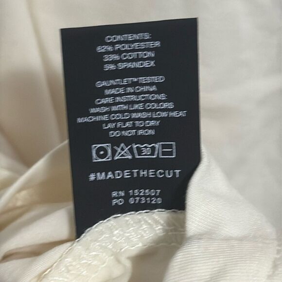 Cuts Clothing Men's Short  Sleeve Curve Hem Crew NeckSignature Fit Tee - XL - Picture 6 of 6